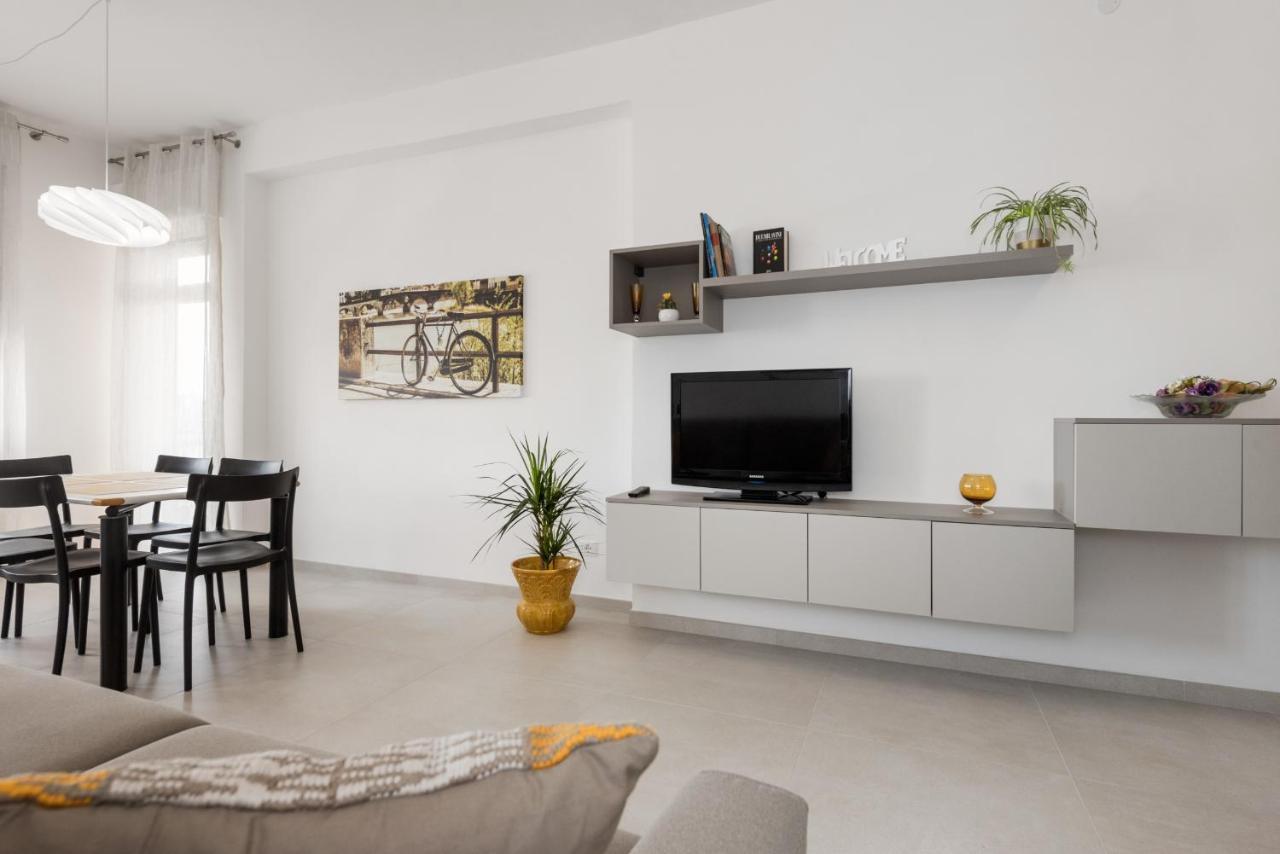 Civico40 Luminoso Appartamento Con Balconi E Garage Privato 维罗纳 外观 照片